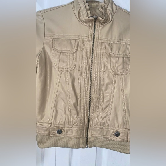 Leather type tan/beige jacket for girls size large (10-12) - Picture 3 of 9